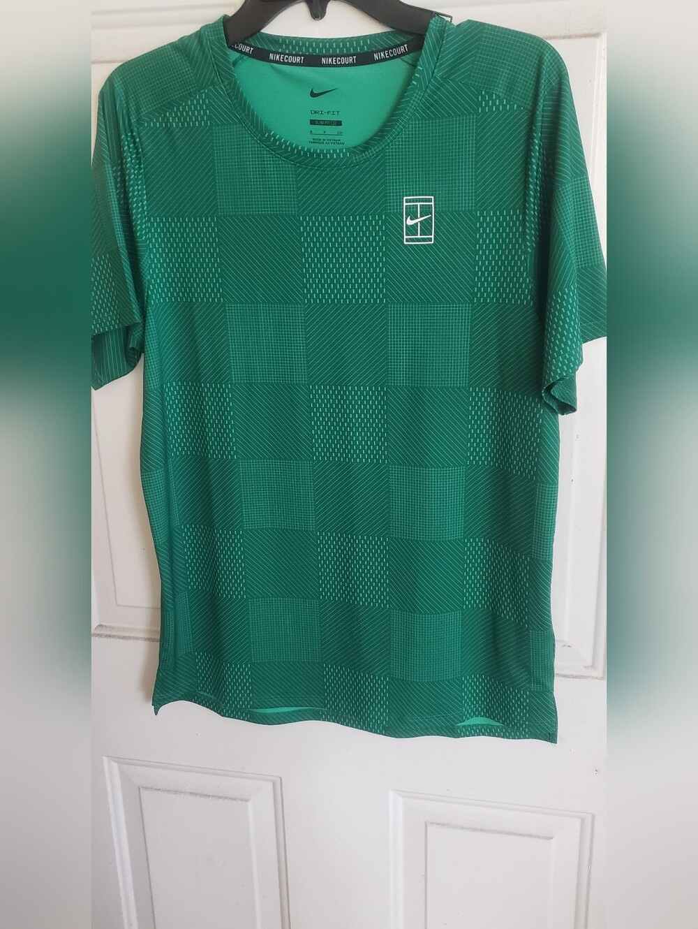 Nike Green Men's Court Advantage Dri-FIT Check Pattern Athletic Tee